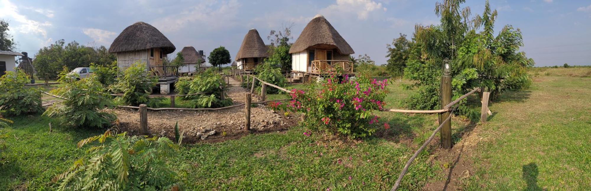 Songbird Safari Lodge & Campsite Katunguru ภายนอก รูปภาพ