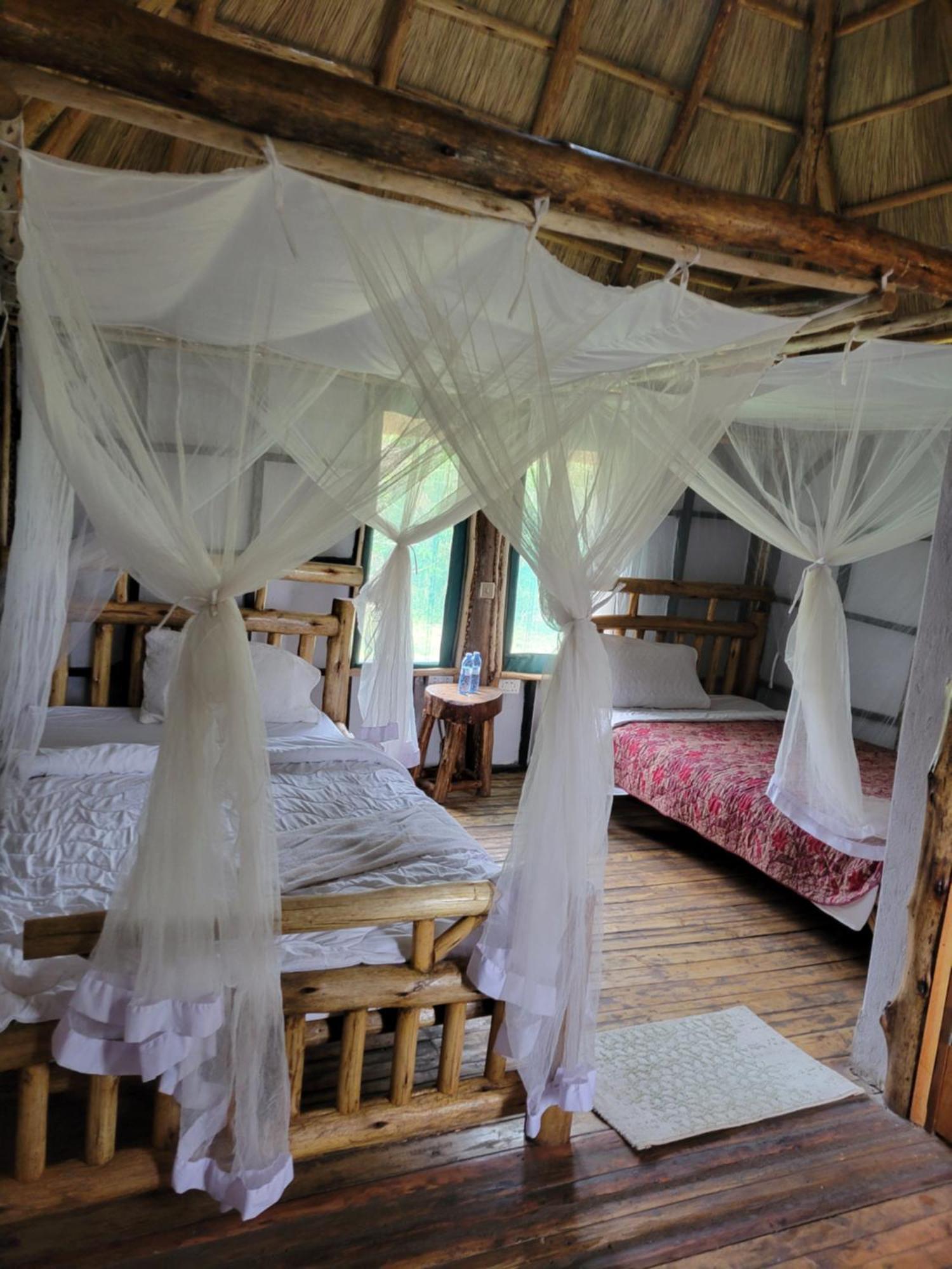 Songbird Safari Lodge & Campsite Katunguru ภายนอก รูปภาพ